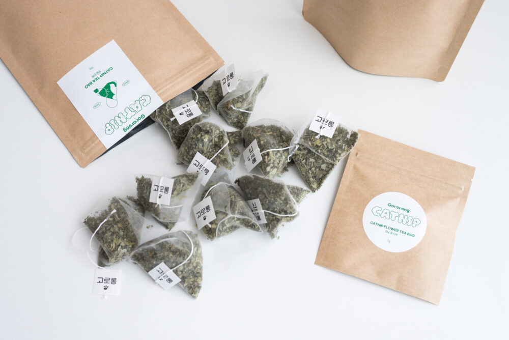 Gororong 貓薄荷茶包玩具組